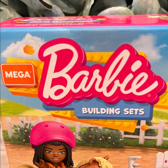 NWT Barbie Horse Jumping Building Set - Pink and Brown - Picture 2 of 9